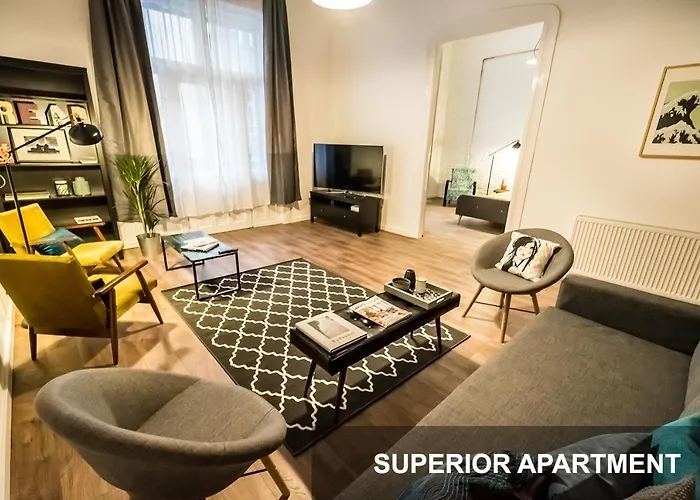 Bpr Whistle Arts Industrial Apartment Budapest