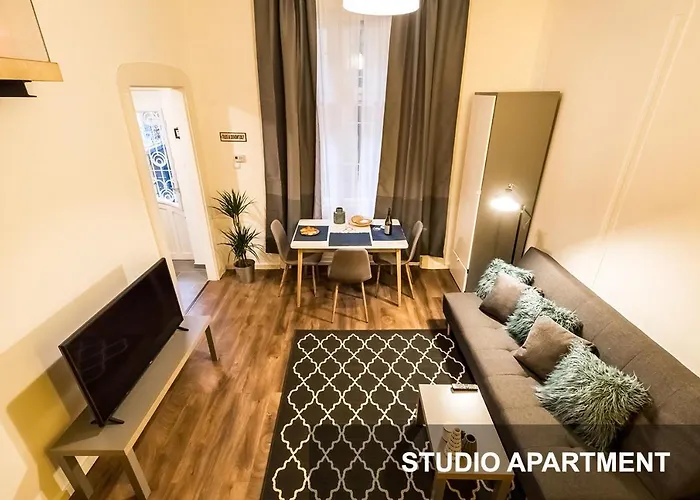 Bpr Whistle Arts Industrial Apartment