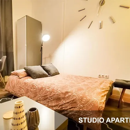 Bpr Whistle Arts Industrial Apartment Budapest