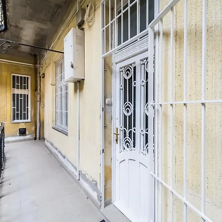 Appartement Bpr Whistle Arts Industrial Boedapest
