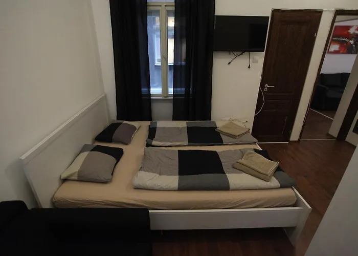 Bpr Whistle Arts Industrial Apartament