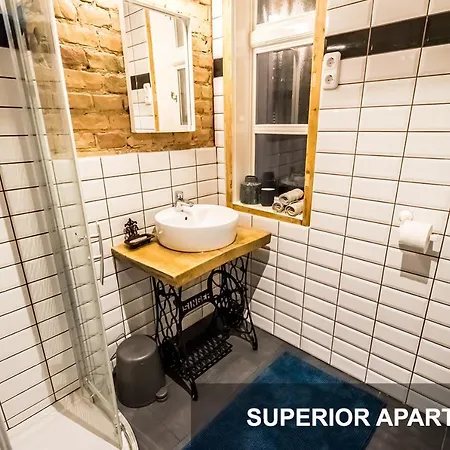 Apartment Bpr Whistle Arts Industrial Budapest