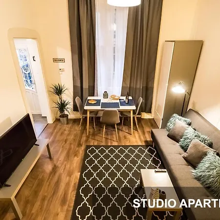 Bpr Whistle Arts Industrial Apartment